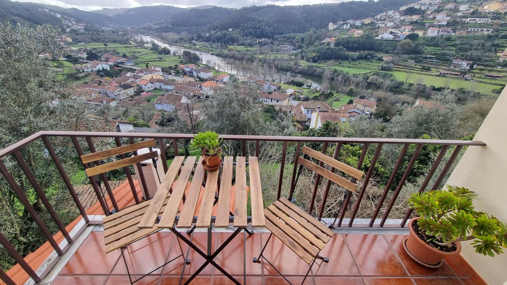 Appartamento Retiro Do Viajante Penacova Esterno foto